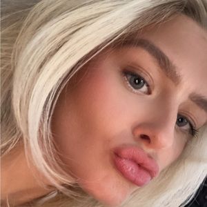 Meet your Posher, Barbie